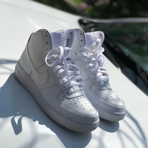 Air Force 1 - Picture 3 of 6